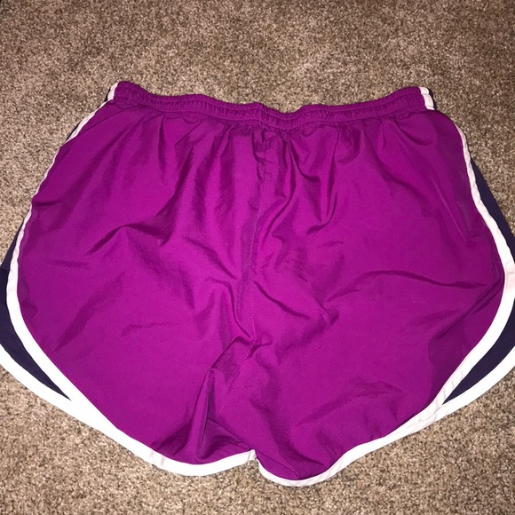 purple nike running shorts - Picture 2 of 2